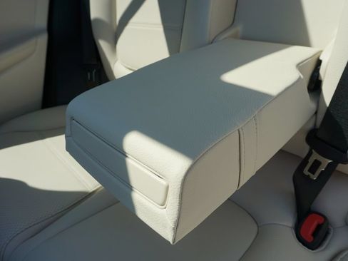 Certified 2026 Mercedes-Benz GLC 300 image 49