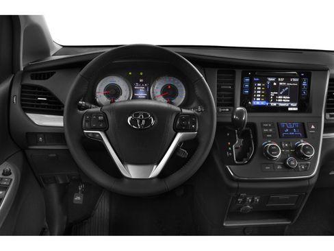 Used 2015 Toyota Sienna SE Premium w/ Four Season Floor Mat Package FWD image 5
