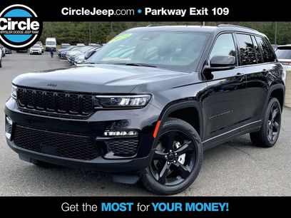 Certified 2024 Jeep Grand Cherokee Limited w/ Black Appearance Package