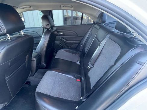 Used 2016 Chevrolet Malibu LT image 13