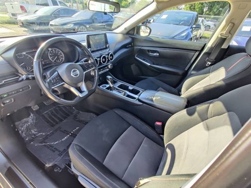 Used 2023 Nissan Sentra SR w/ Midnight Edition Package FWD image 7