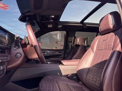 Used 2024 Cadillac Escalade Sport Platinum image 52