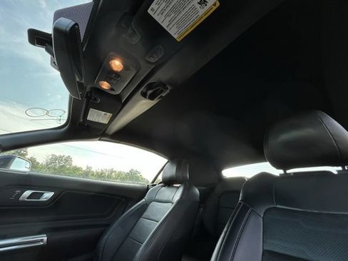 Used 2018 Ford Mustang GT Premium w/ Equipment Group 401A RWD image 29