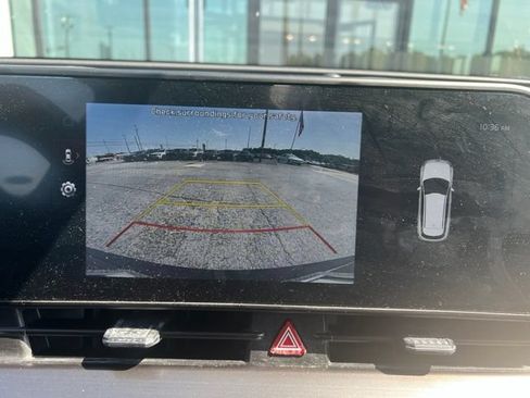 Used 2024 Kia Sportage EX FWD image 5