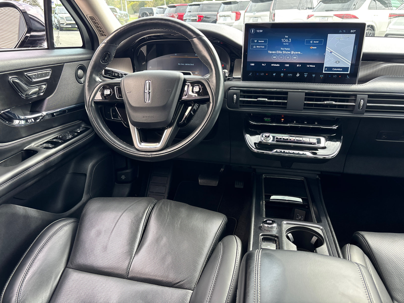 Used 2023 Lincoln Corsair Reserve w/ Equipment Group 202A AWD/4WD image 28