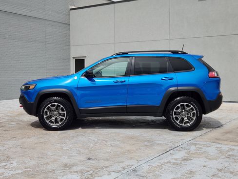 Used 2022 Jeep Cherokee Trailhawk AWD/4WD image 4