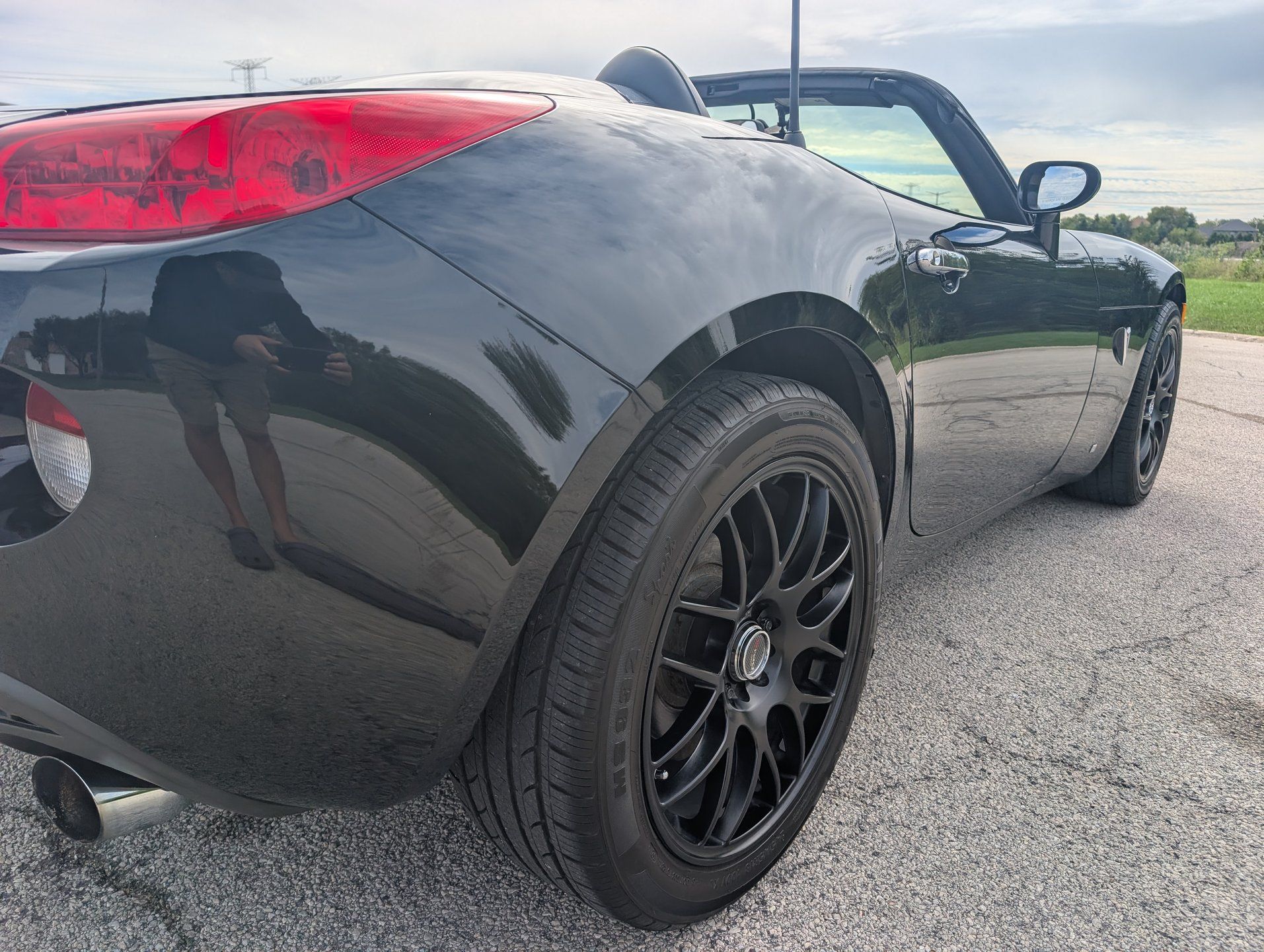 Used 2006 Pontiac Solstice Convertible w/ Premium Package RWD image 46