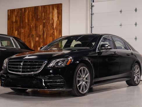 Used 2019 Mercedes-Benz S 560 4MATIC Sedan image 2