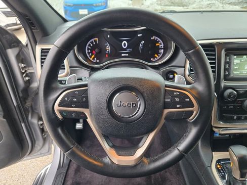 Used 2016 Jeep Grand Cherokee Laredo image 28