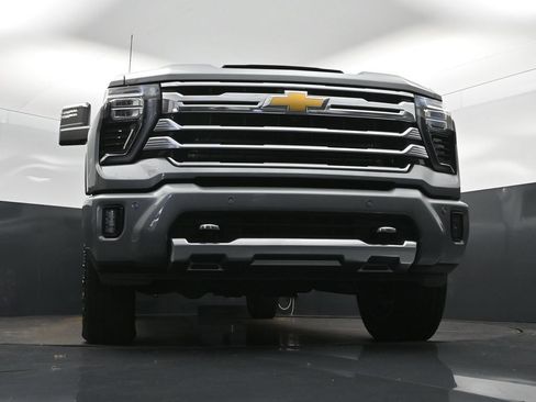 New 2026 Chevrolet Silverado 2500 High Country w/ High Country Premium Package AWD/4WD image 46