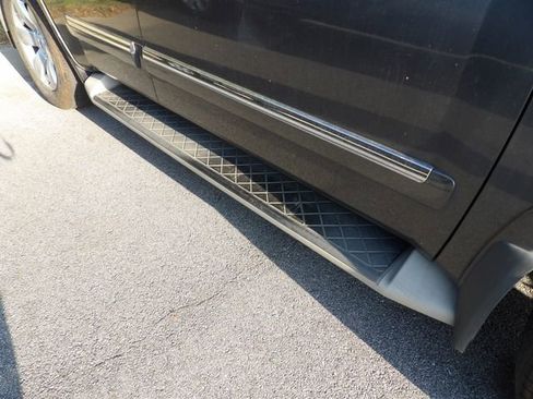 Used 2012 Nissan Armada SL RWD image 19