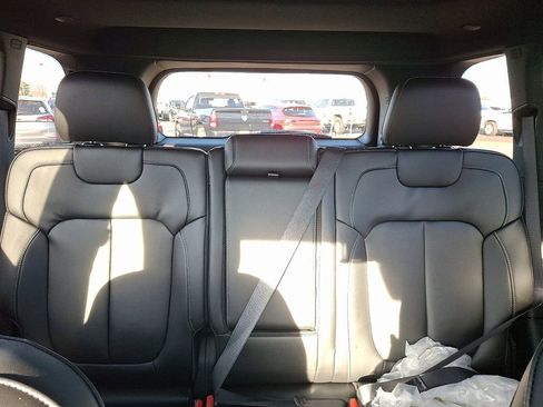 New 2025 Jeep Grand Cherokee Limited AWD/4WD image 14