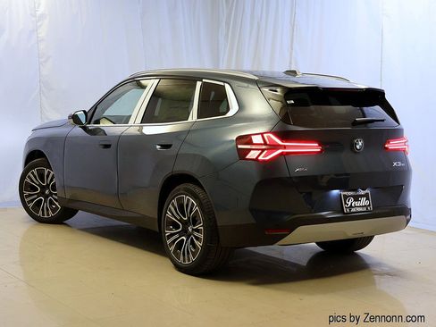 New 2026 BMW X3 xDrive30 w/ Premium Package image 9