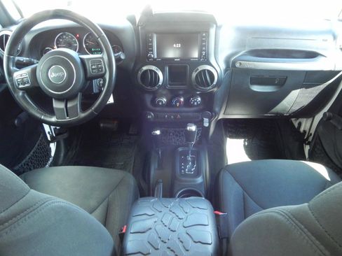 Used 2016 Jeep Wrangler Sport AWD/4WD image 6