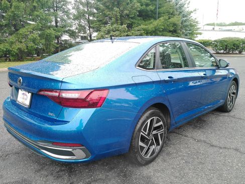 Used 2024 Volkswagen Jetta SEL FWD image 6