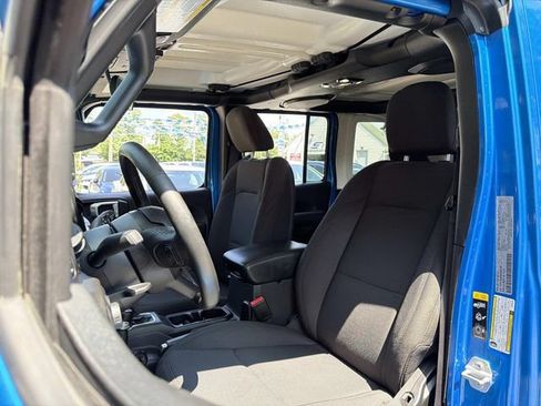 Used 2022 Jeep Wrangler Unlimited Sport AWD/4WD image 20