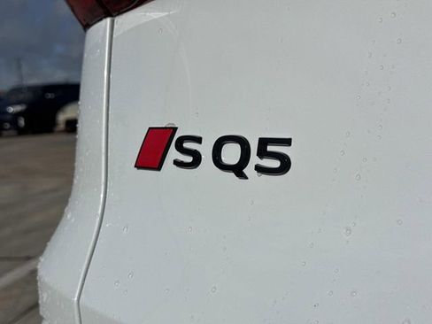 New 2026 Audi SQ5 Prestige image 10