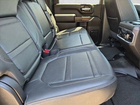 Used 2023 GMC Sierra 2500 Denali w/ Denali Black Diamond Edition AWD/4WD image 20