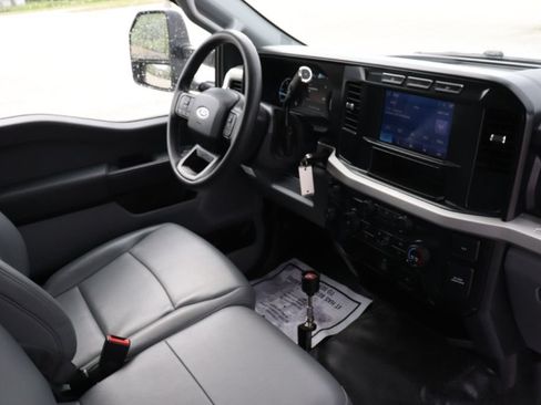 Used 2024 Ford F550 2WD Regular Cab Super Duty image 12