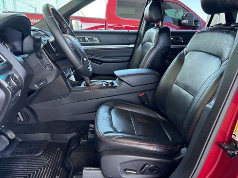 Used 2017 Ford Explorer Sport w/ Equipment Group 401A image 11