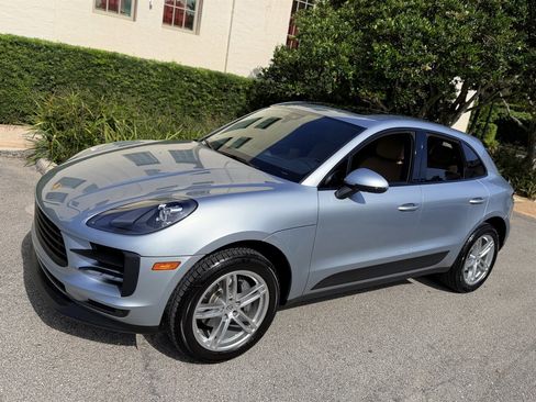 Used 2020 Porsche Macan AWD/4WD image 45