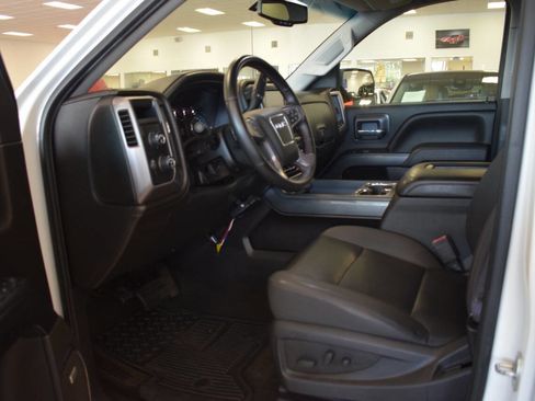 Used 2017 GMC Sierra 1500 SLT w/ All Terrain X Package image 25