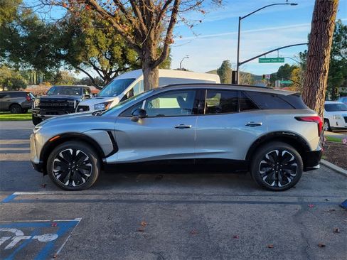 Used 2025 Chevrolet Blazer EV RS image 2