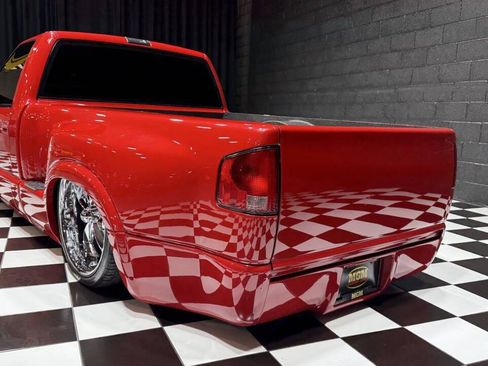 Used 2001 Chevrolet S10 Pickup LS w/ Preferred Equipment Group image 37