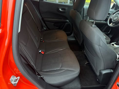 Used 2018 Jeep Compass Sport image 17