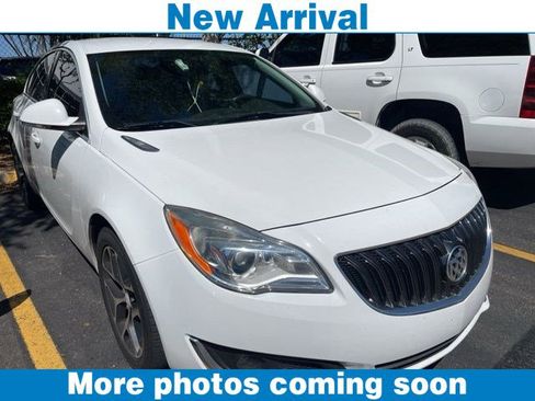 Used 2017 Buick Regal Sport Touring image 1