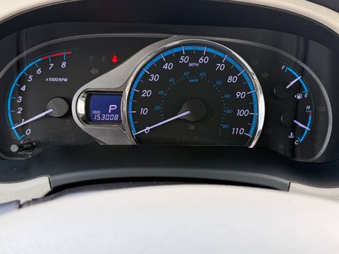 Used 2014 Toyota Sienna XLE FWD image 21