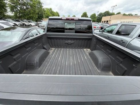 Used 2019 Chevrolet Silverado 1500 LTZ AWD/4WD image 6