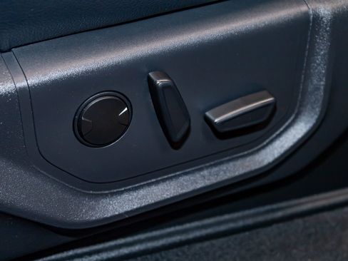 Used 2022 Ford F250 Lariat w/ Tremor Off-Road Package image 30