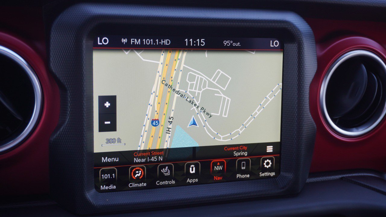Used 2023 Jeep Gladiator Rubicon w/ Cold Weather Group AWD/4WD image 19