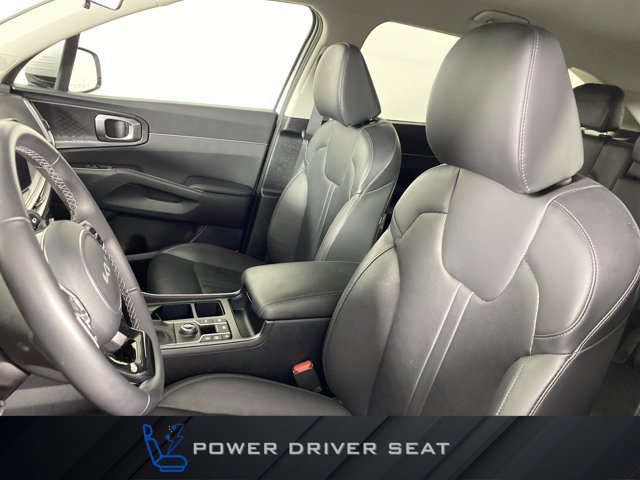 Used 2025 Kia Sorento S FWD image 16