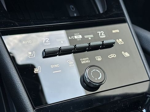 New 2026 Porsche Cayenne Coupe image 24