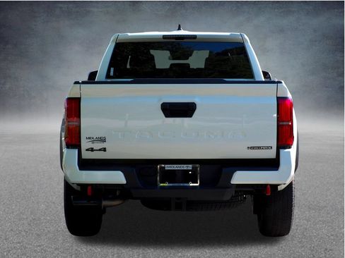 Used 2024 Toyota Tacoma TRD Off-Road AWD/4WD image 59