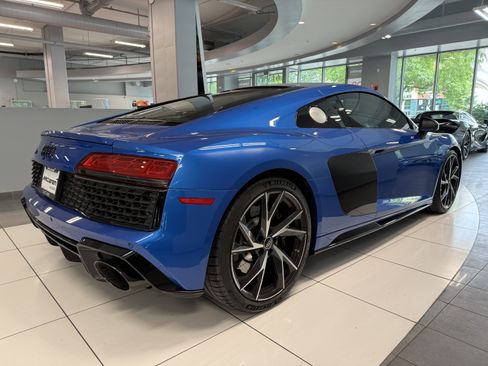 Used 2023 Audi R8 V10 performance w/ Premium Package RWD image 5