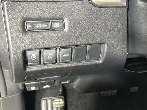 Used 2018 Nissan Murano SL w/ Moonroof Package AWD/4WD image 19