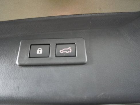 Certified 2023 Subaru Outback Limited XT image 38