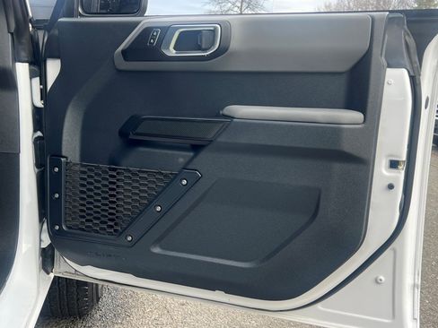 Used 2023 Ford Bronco Big Bend image 8