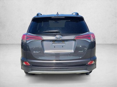 Used 2016 Toyota RAV4 XLE FWD image 6