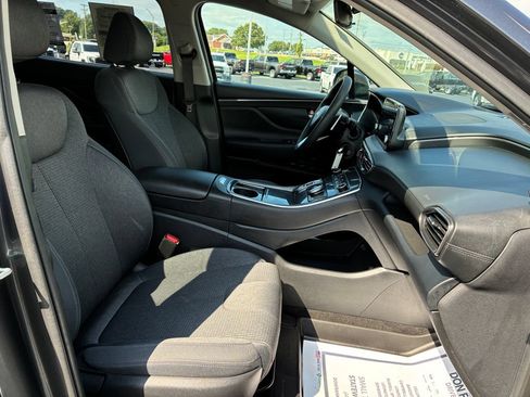 Used 2023 Hyundai Santa Fe SE FWD image 19
