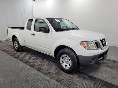 Used 2019 Nissan Frontier S image 11
