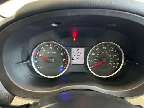 Used 2018 Subaru Forester 2.5i Premium w/ All-Weather Package AWD/4WD image 19