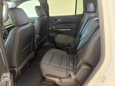 New 2027 Chevrolet Traverse LT w/ Driver Confidence Package FWD image 13