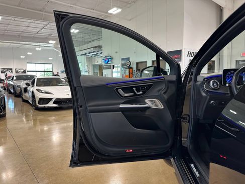 Used 2023 Mercedes-Benz EQE 500 4MATIC SUV image 10