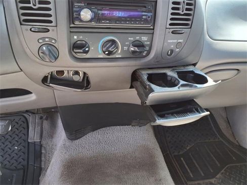Used 1998 Ford F150 XLT image 24
