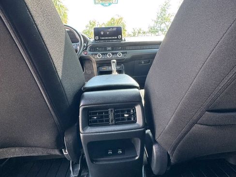 Used 2025 Honda CR-V Sport image 19