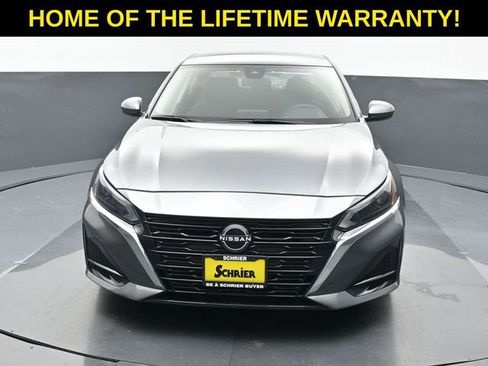 Used 2023 Nissan Altima 2.5 SV image 9